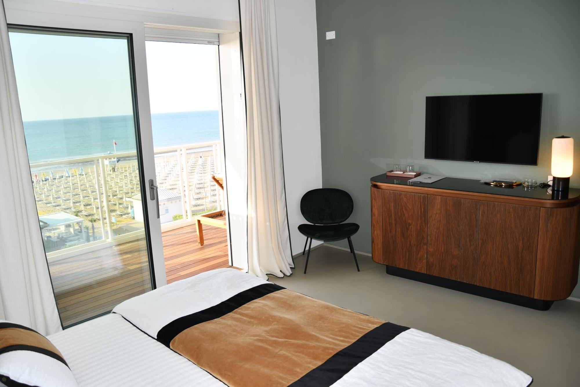 Ril Hotel