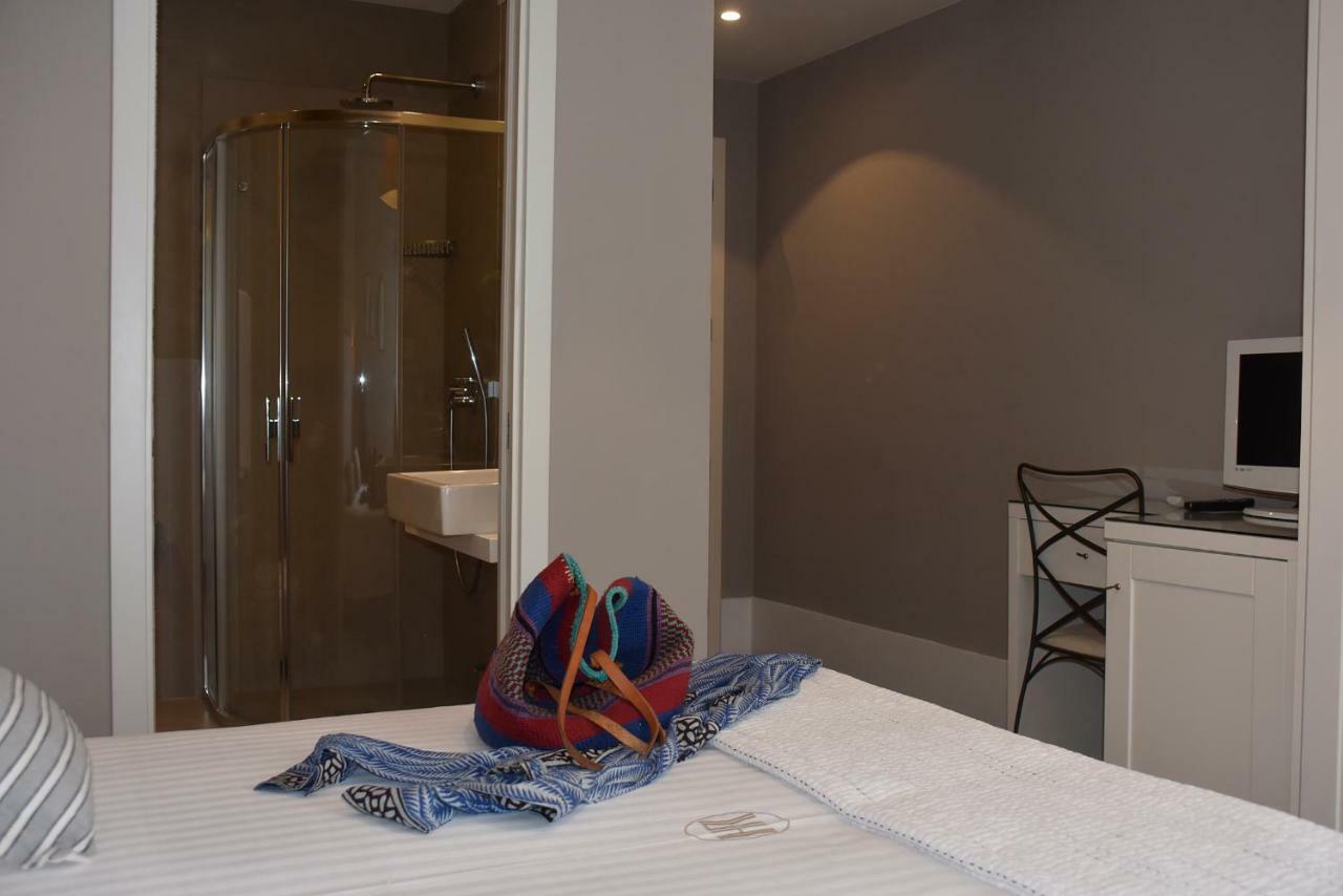 Ril Hotel